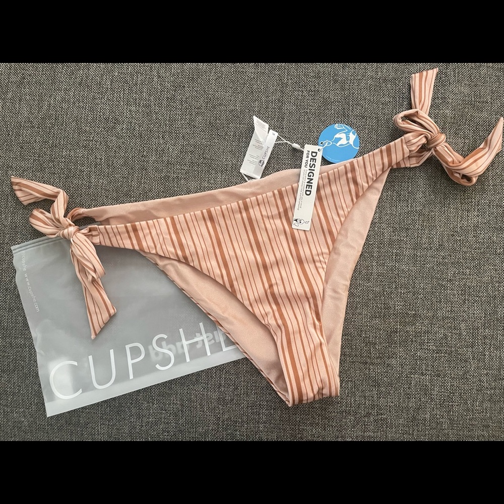 Cupshe Bikini bottoms - Reversible